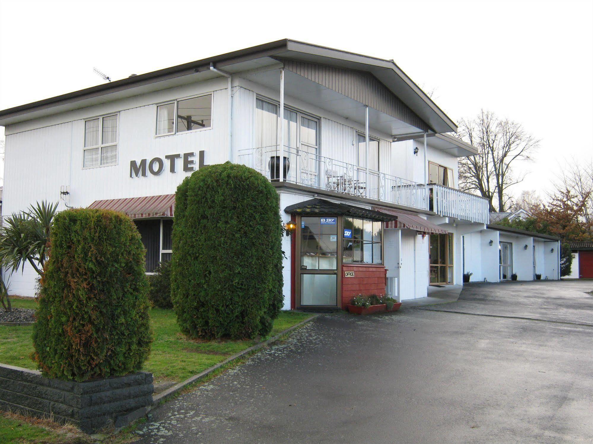 Adelphi Motel Tauposee Exterior foto